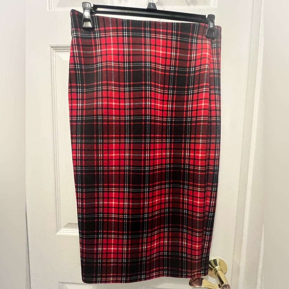 XOXO Black & Red Plaid Check Midi Pencil Skirt Size L
